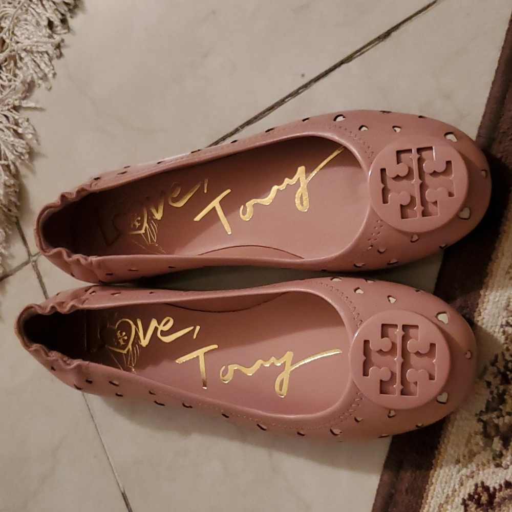 Tory Burch flat shoes